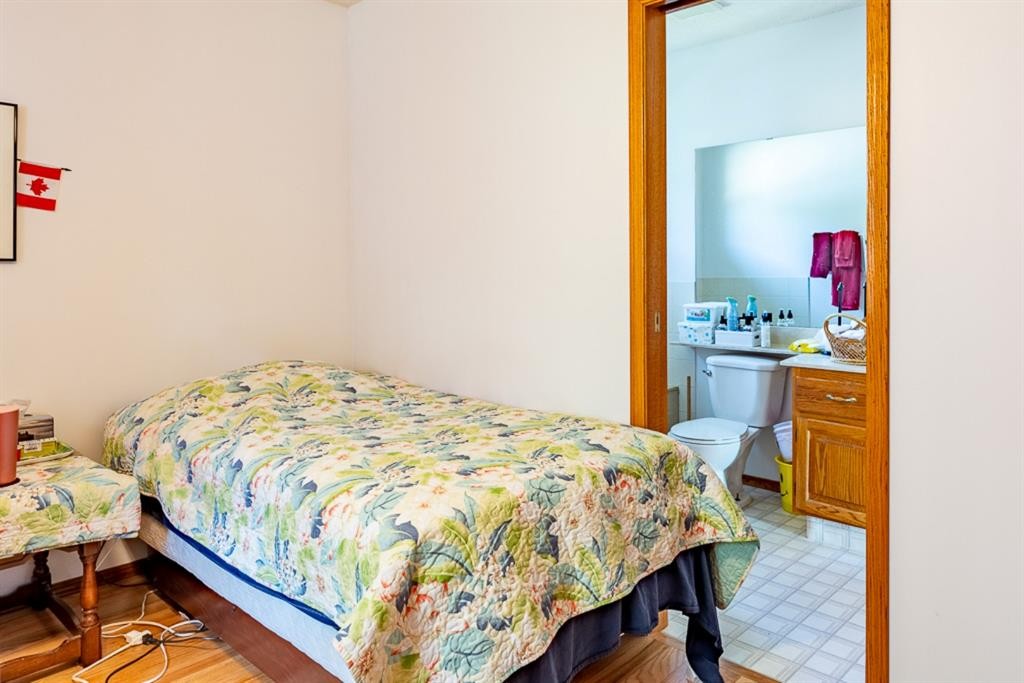 Sunhaven Road, Rural Lacombe County, AB - Indoor Photo Showing Bedroom