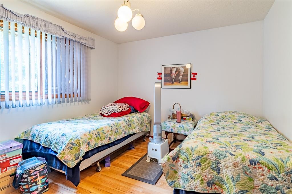 Sunhaven Road, Rural Lacombe County, AB - Indoor Photo Showing Bedroom