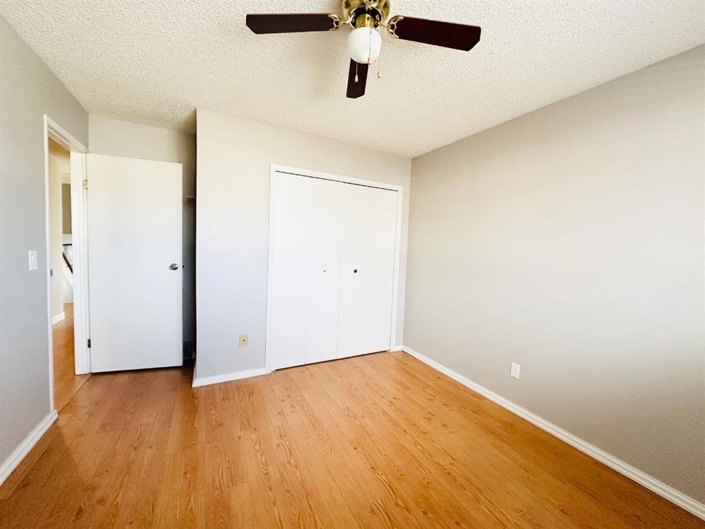 15 Pinecliff Close Ne, Calgary, AB - Indoor Photo Showing Other Room