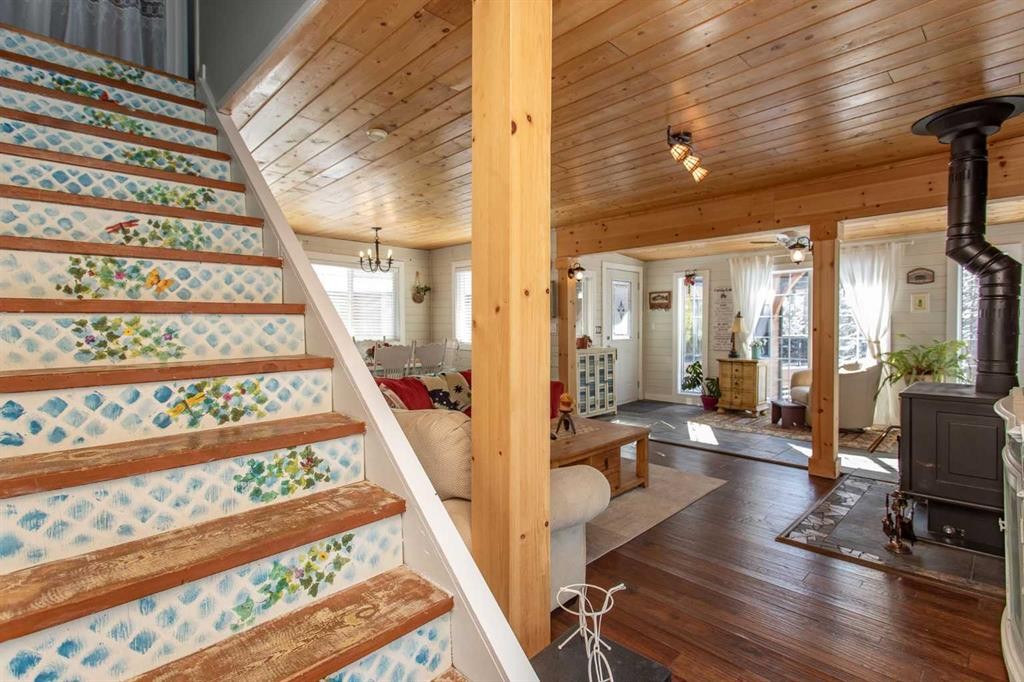 1130 Breakers Way, Sunbreaker Cove, AB - Indoor Photo Showing Other Room