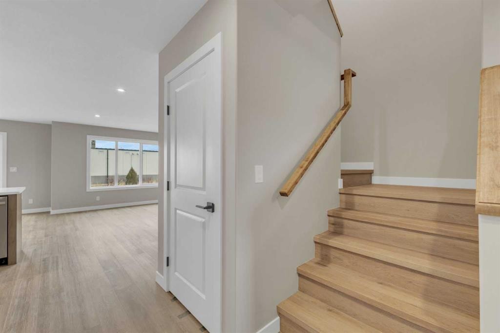 123 Hampton Crescent, Sylvan Lake, AB - Indoor Photo Showing Other Room