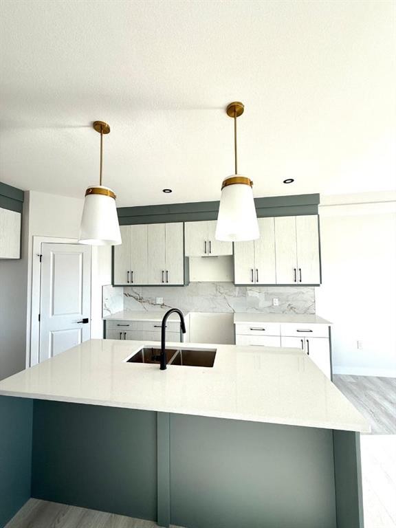 21 Lavelle Close, Red Deer, AB - Indoor Photo Showing Kitchen With Double Sink