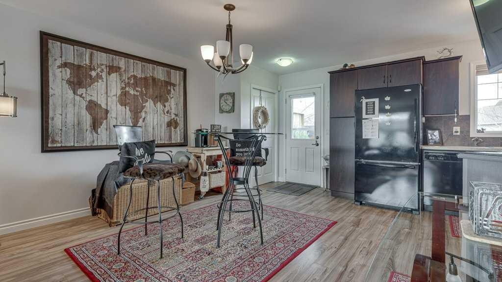 115 Redwood Boulevard, Springbrook, AB - Indoor