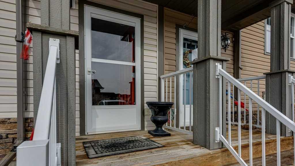 115 Redwood Boulevard, Springbrook, AB - Outdoor With Exterior