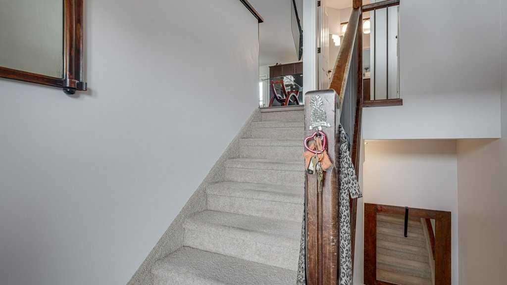 115 Redwood Boulevard, Springbrook, AB - Indoor Photo Showing Other Room