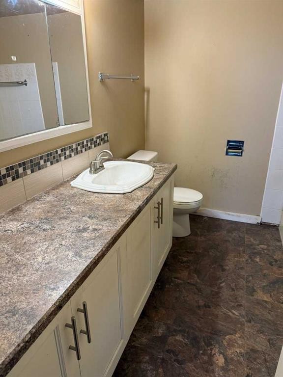 5805 42 Avenue, Camrose, AB - Indoor Photo Showing Bathroom
