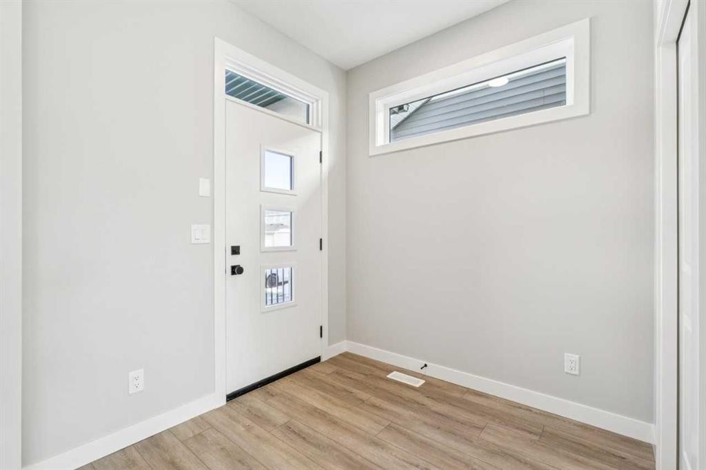 335 Fireside Drive, Cochrane, AB - Indoor Photo Showing Other Room