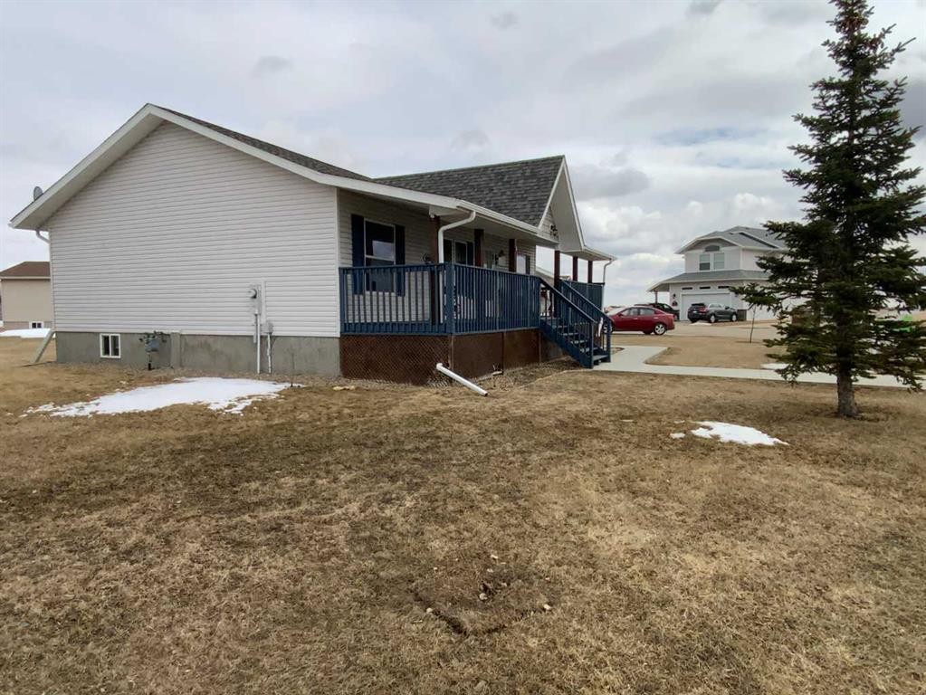 6 Cherry Lane Se, Three Hills, AB - Outdoor With Deck Patio Veranda