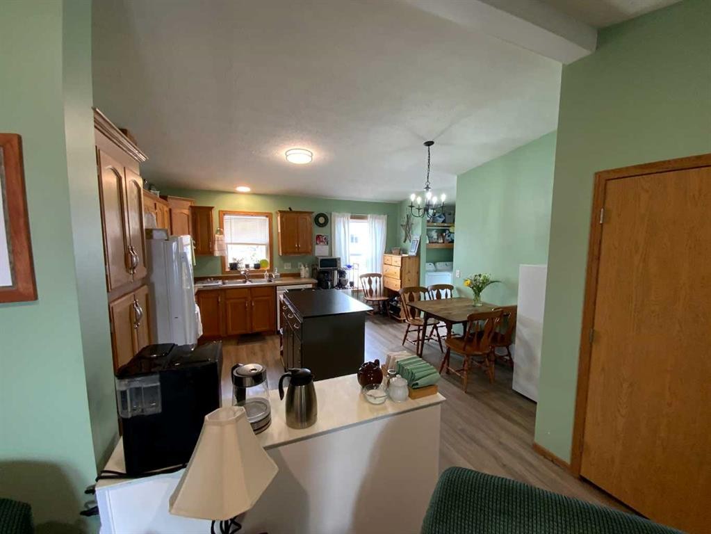 6 Cherry Lane Se, Three Hills, AB - Indoor Photo Showing Dining Room