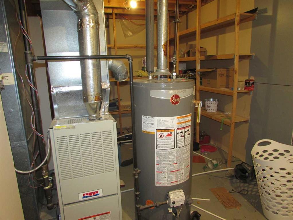 65 Roberts Crescent, Red Deer, AB - Indoor Photo Showing Basement