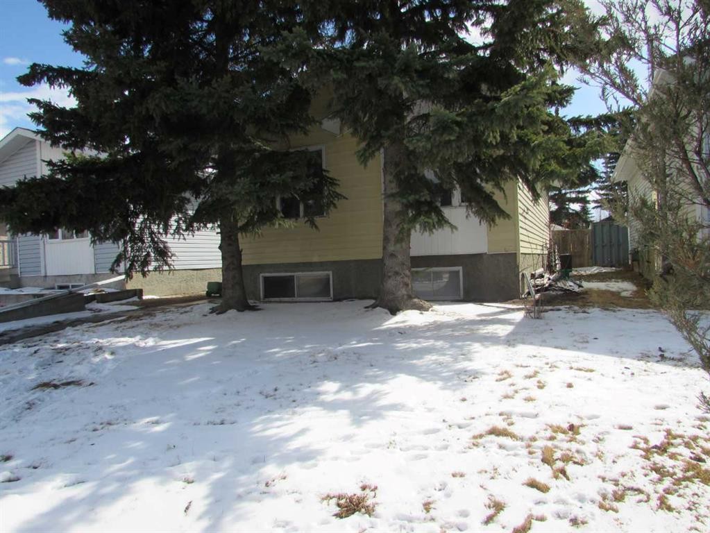 65 Roberts Crescent, Red Deer, AB - Outdoor