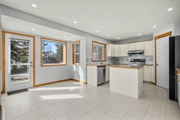 236 Panorama Hills Place Nw, Calgary, AB