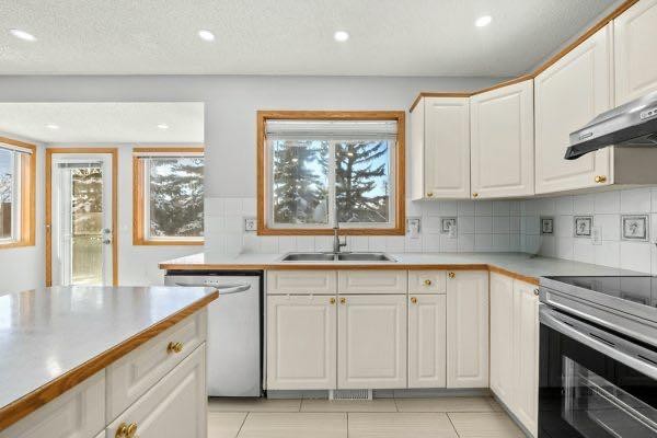 236 Panorama Hills Place Nw, Calgary, AB