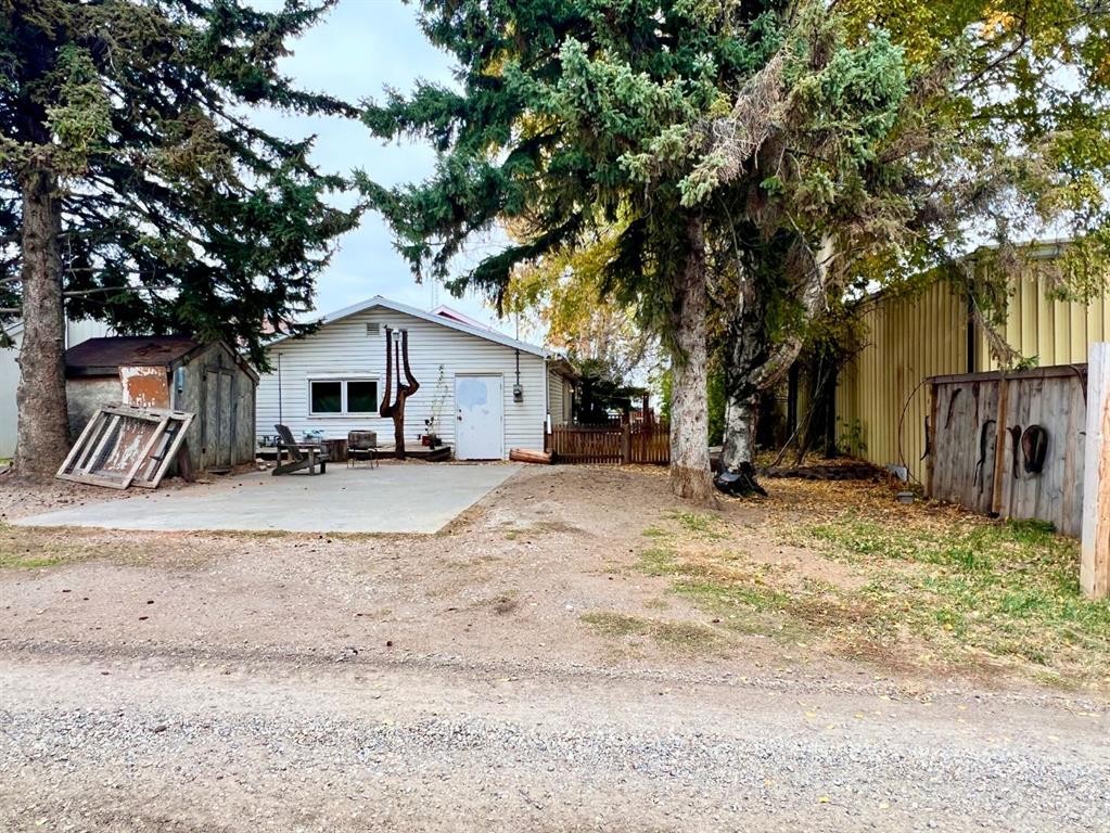 5019 50 Avenue, Caroline, AB