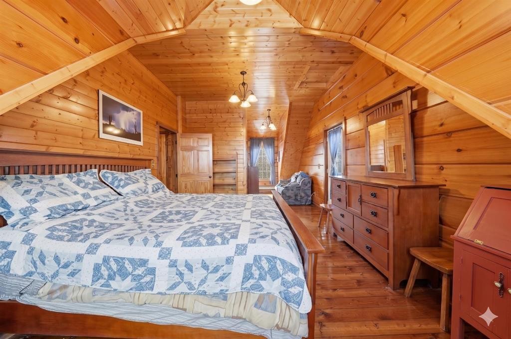 13 Destini Drive, White Sands, AB - Indoor Photo Showing Bedroom