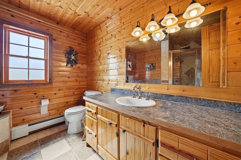 13 Destini Drive, White Sands, AB - Indoor Photo Showing Bathroom