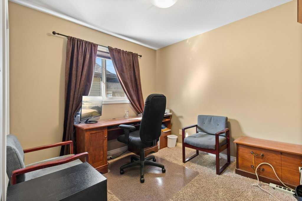 9 Cedar Crescent, Blackfalds, AB - Indoor Photo Showing Office