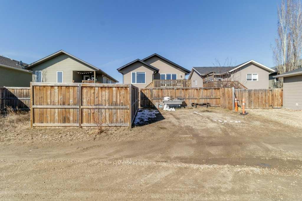 9 Cedar Crescent, Blackfalds, AB - Outdoor