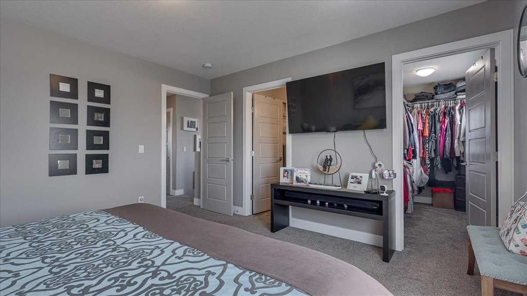 738 Cypress Lane, Springbrook, AB