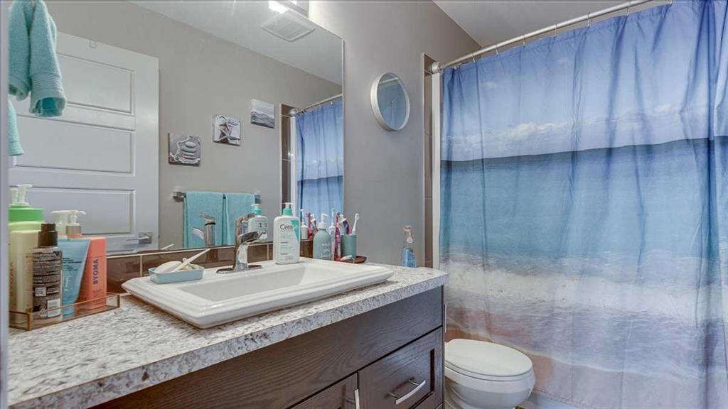 738 Cypress Lane, Springbrook, AB