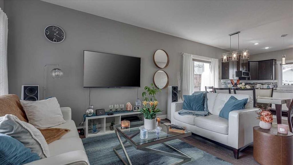 738 Cypress Lane, Springbrook, AB