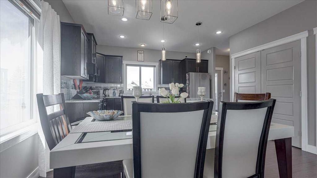 738 Cypress Lane, Springbrook, AB