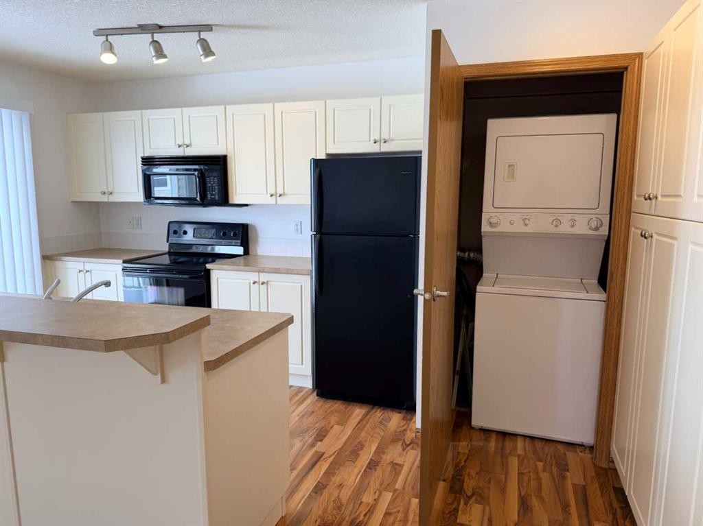 37-20 Jacobs Close, Red Deer, AB - Indoor