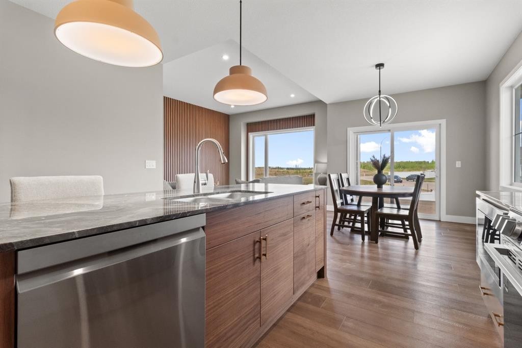 2 Aura Drive, Blackfalds, AB - Indoor