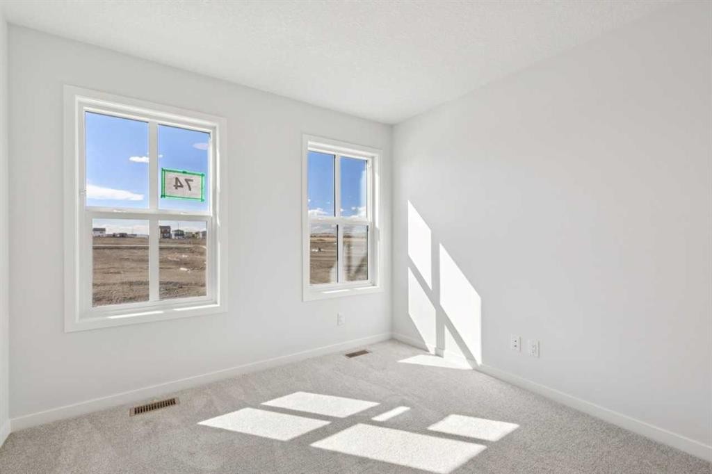 74 Lucas Heath Nw, Calgary, AB - Indoor Photo Showing Other Room