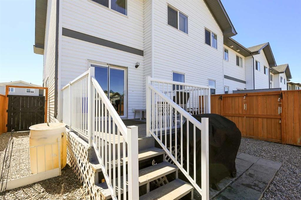 129 Ava Crescent, Blackfalds, AB - Outdoor With Deck Patio Veranda With Exterior