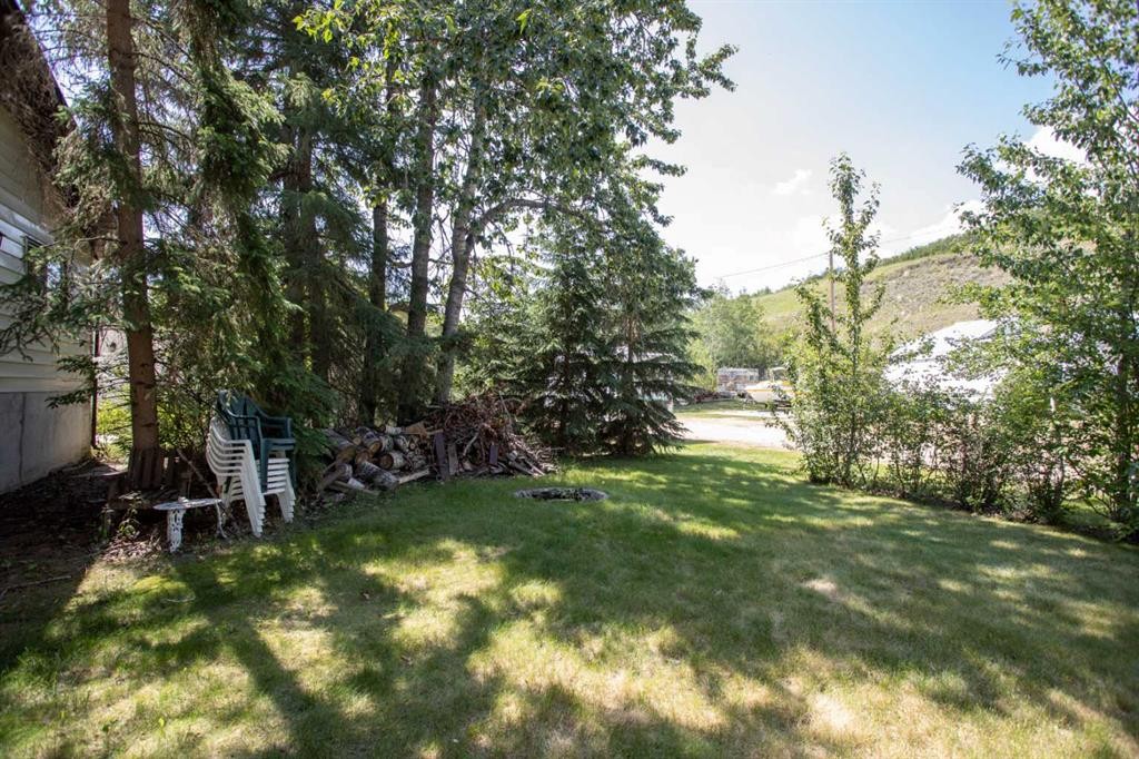 1 Sands Crescent, Rochon Sands, AB - Outdoor