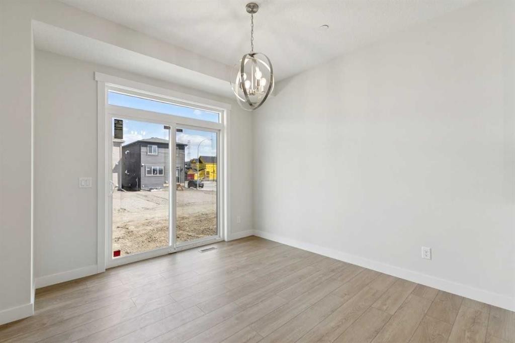 322 Hotchkiss Common Se, Calgary, AB - Indoor Photo Showing Other Room