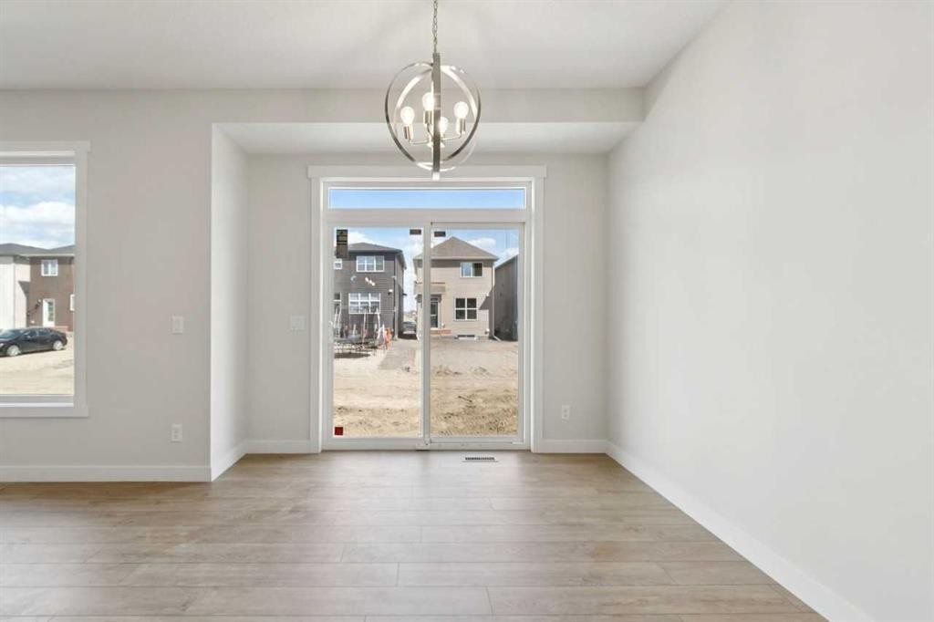 322 Hotchkiss Common Se, Calgary, AB - Indoor Photo Showing Other Room
