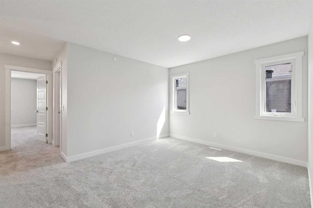 322 Hotchkiss Common Se, Calgary, AB - Indoor Photo Showing Other Room