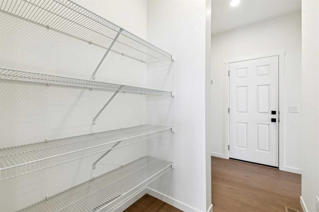 65 Bartlett Way Se, Calgary, AB - Indoor With Storage