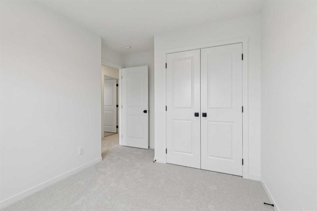 65 Bartlett Way Se, Calgary, AB - Indoor