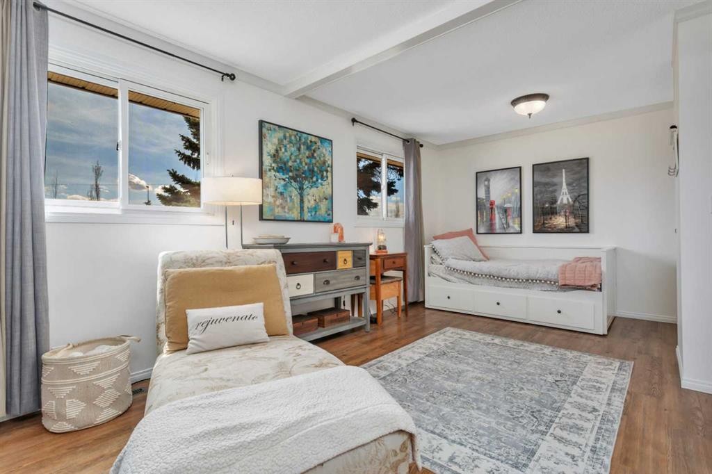 11 Pearson Crescent, Red Deer, AB - Indoor Photo Showing Bedroom