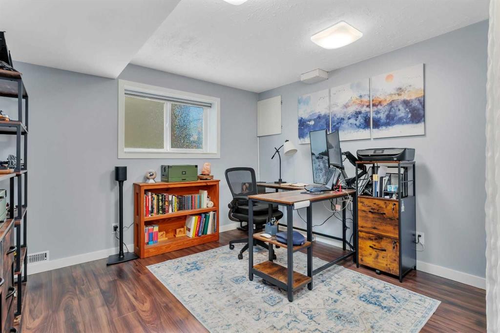 11 Pearson Crescent, Red Deer, AB - Indoor Photo Showing Office