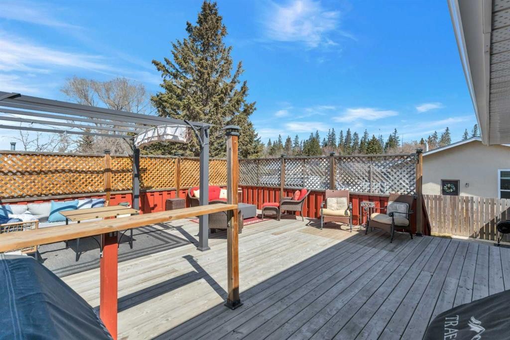 11 Pearson Crescent, Red Deer, AB - Outdoor With Deck Patio Veranda