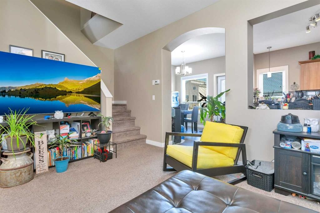 17 Crestview Boulevard, Sylvan Lake, AB - Indoor Photo Showing Other Room