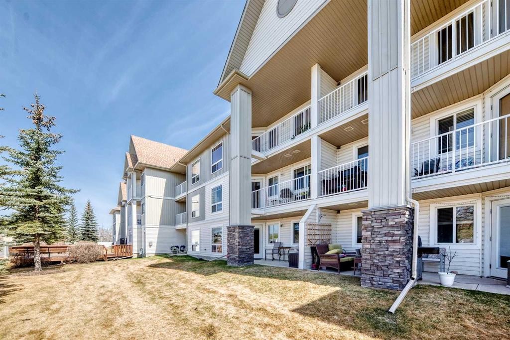 214-60 Jacobs Close, Red Deer, AB - Outdoor With Balcony