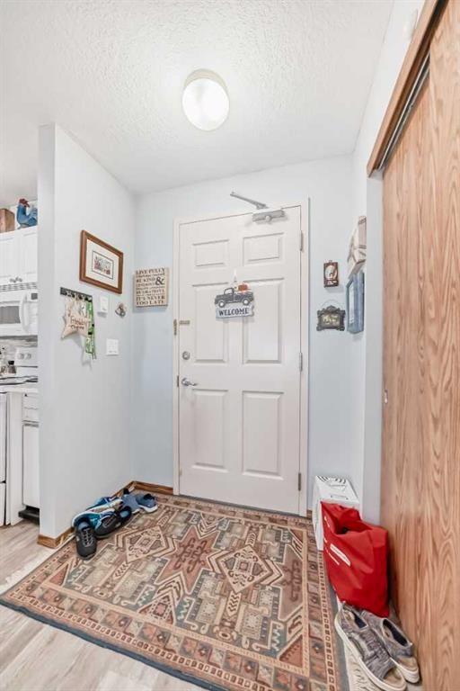 214-60 Jacobs Close, Red Deer, AB - Indoor Photo Showing Other Room