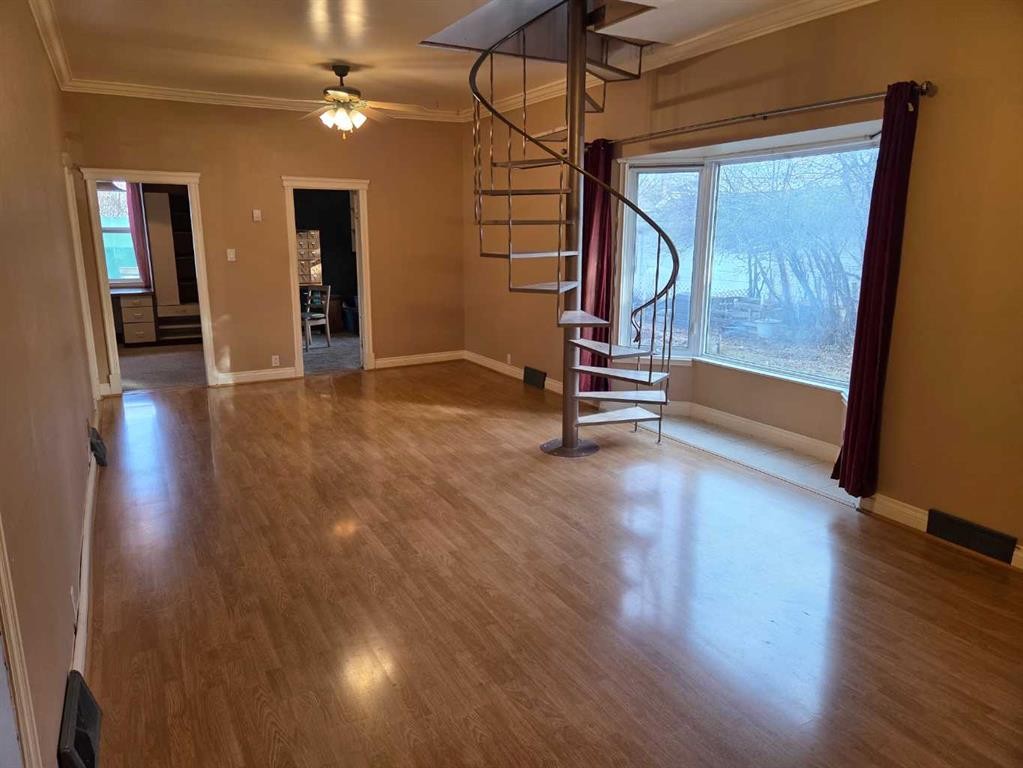 5221 49 Street, Castor, AB - Indoor Photo Showing Other Room