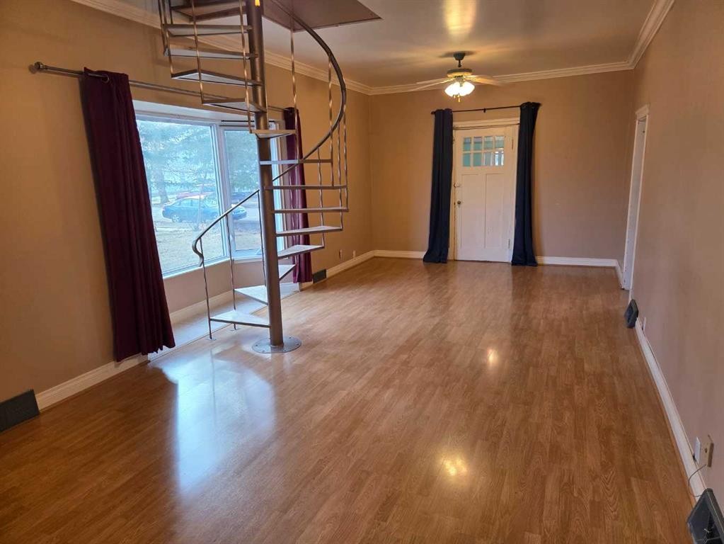 5221 49 Street, Castor, AB - Indoor Photo Showing Other Room