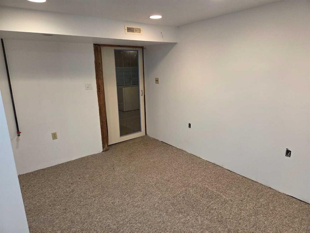 5221 49 Street, Castor, AB - Indoor Photo Showing Other Room