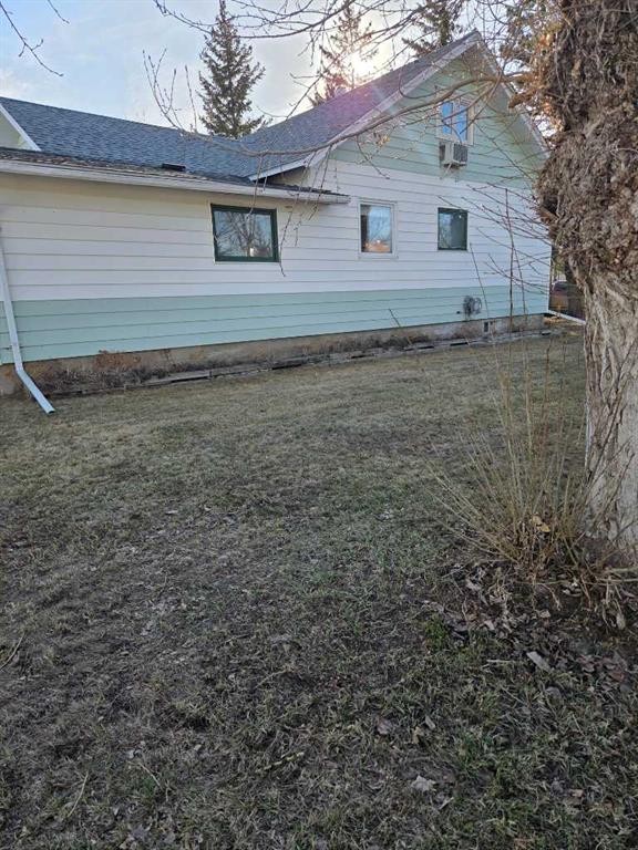 5221 49 Street, Castor, AB - Outdoor