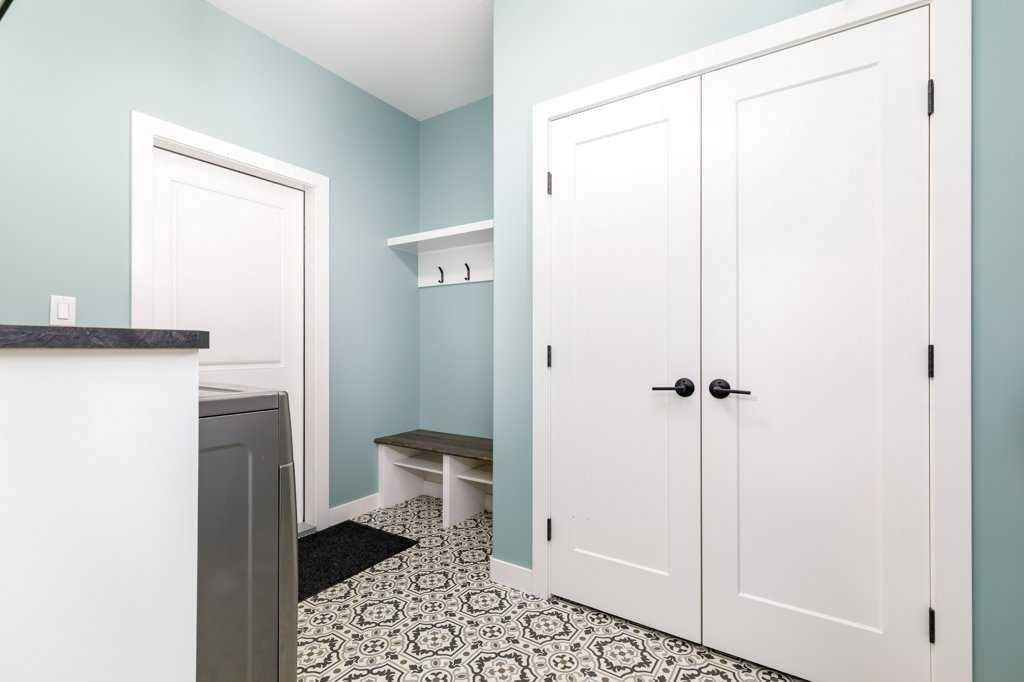 23 Cole Way, Sylvan Lake, AB - Indoor Photo Showing Other Room