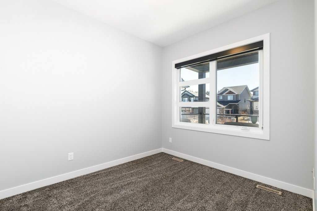 23 Cole Way, Sylvan Lake, AB - Indoor Photo Showing Other Room