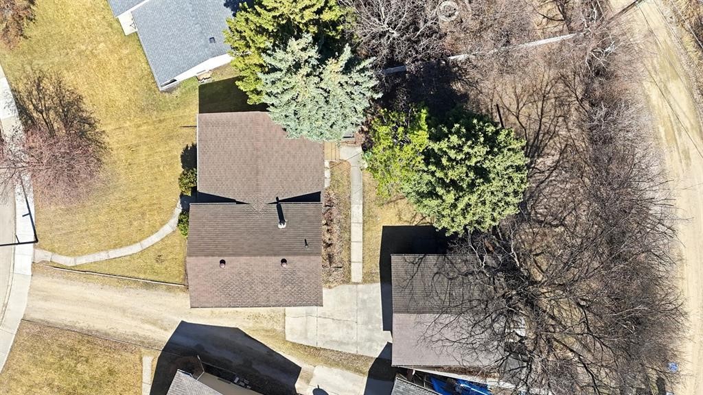 3301 41 Avenue, Red Deer, AB - Outdoor