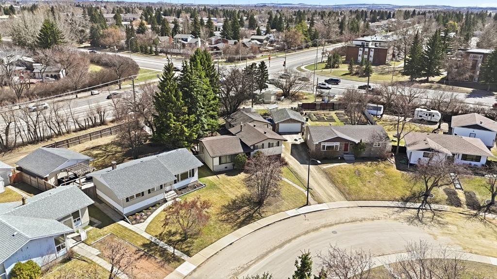 3301 41 Avenue, Red Deer, AB - Outdoor